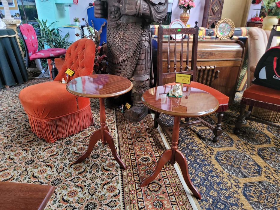 Wooden round side tables – excellent condition – unit price64584277312129120