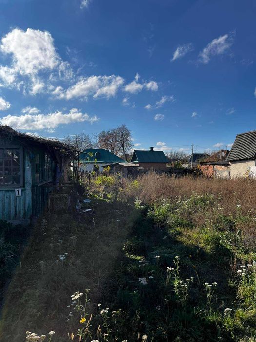 Продаж земельної ділянки у Крюкові