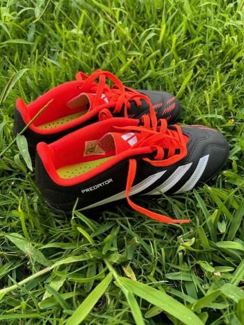 Chuteiras Adidas Predator criança tam. 34