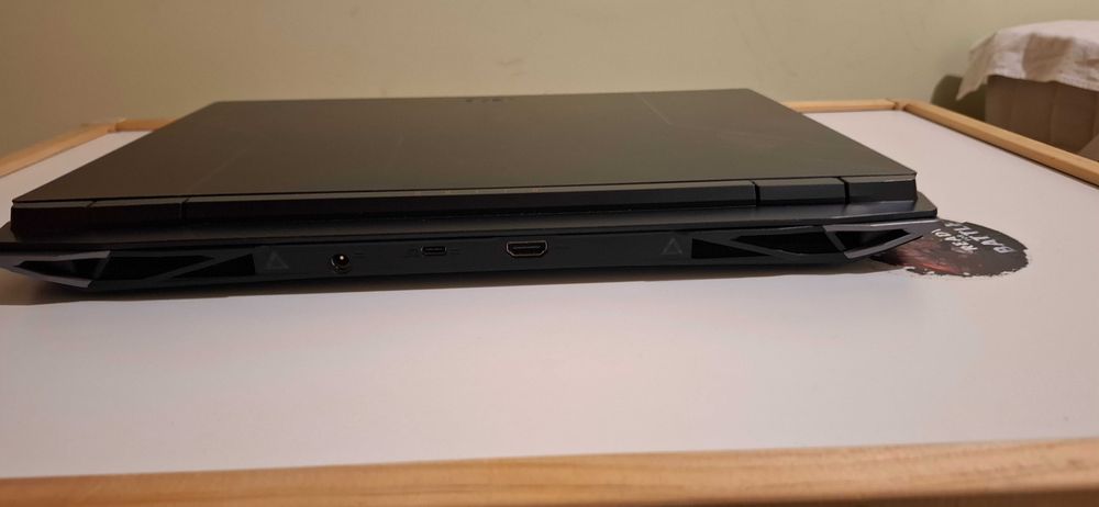 sprzedam laptopa aser nitro 5