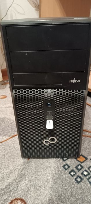 Комп'ютерний комплект: ПК + монітор + механічна клавіатура