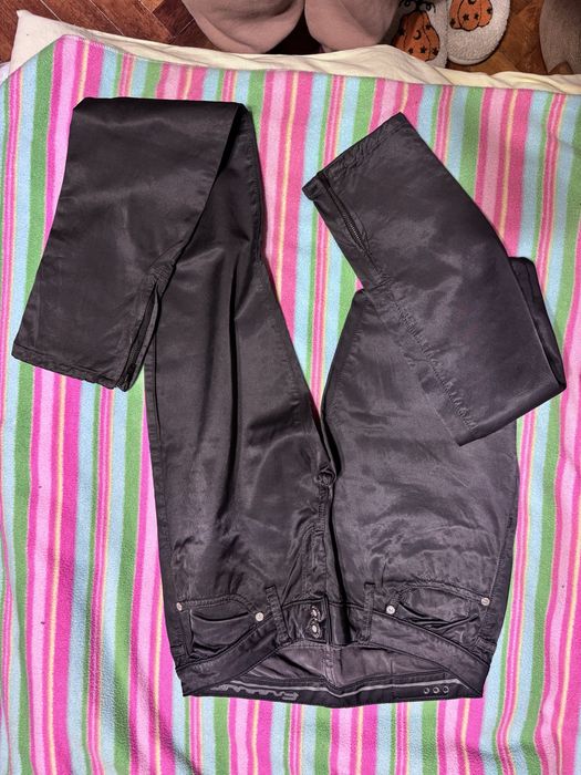 Віддам безкоштовно джинси жіночі