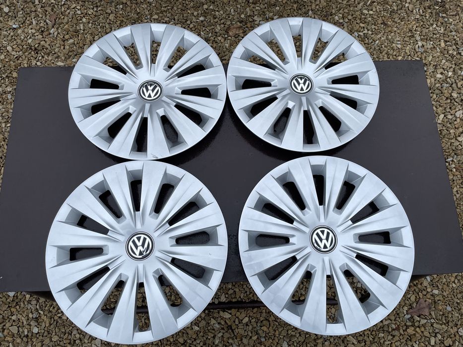 Fabryczne kołpaki VW Golf 7.