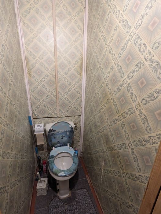 Продається 2 кімнатна квартира Тичини Березняки Лівобережна метро