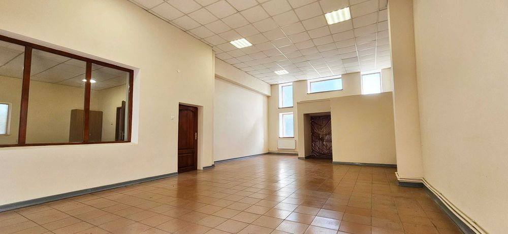Сдам Капитальный Склад 484кв.м  + Офисные помещения в Гостомеле!