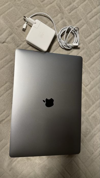 Apple MacBook Pro 16" (2019) – Excellent condition!64729406500611122