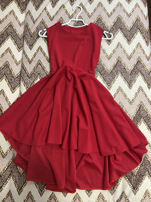 Червона Сукня розмір XS