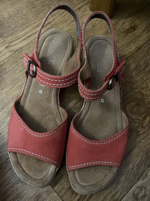 Босоніжки червоні jenny by ara