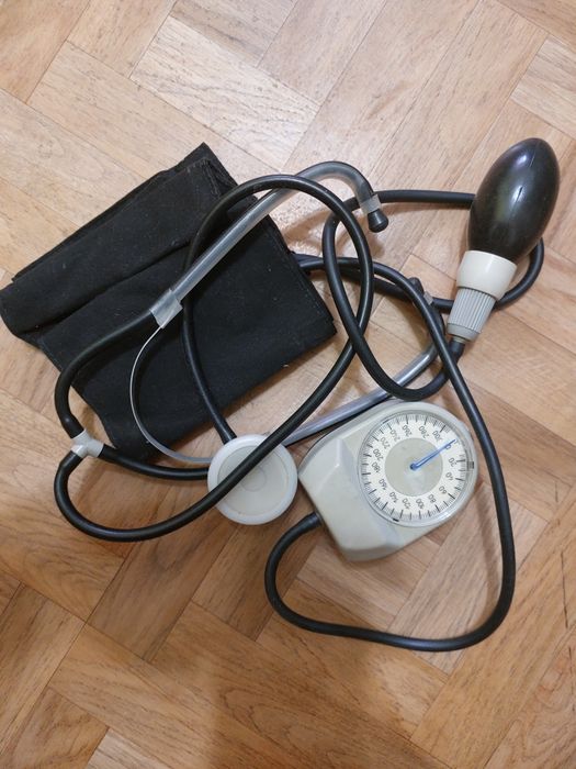 Тонометр вимірювач тиску