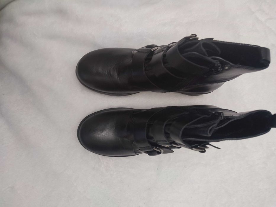 Ботинки новые кожаные осенние 37р