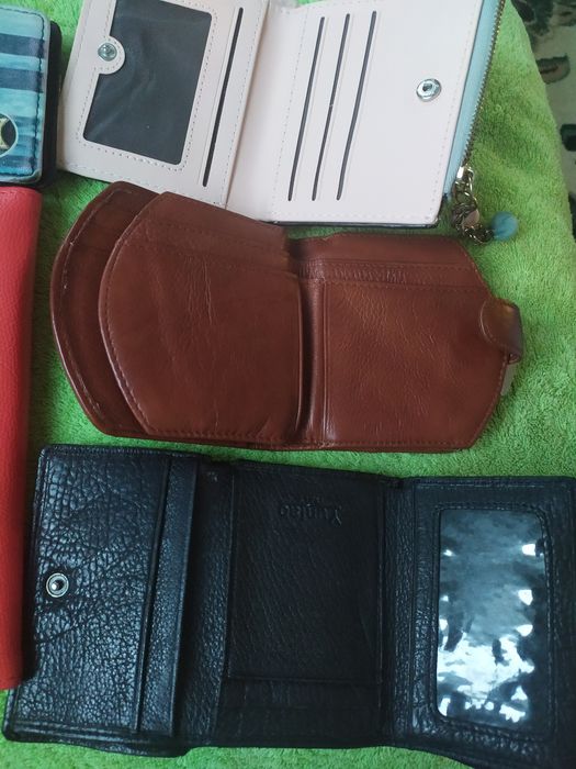 Гаманці  ,партмане.