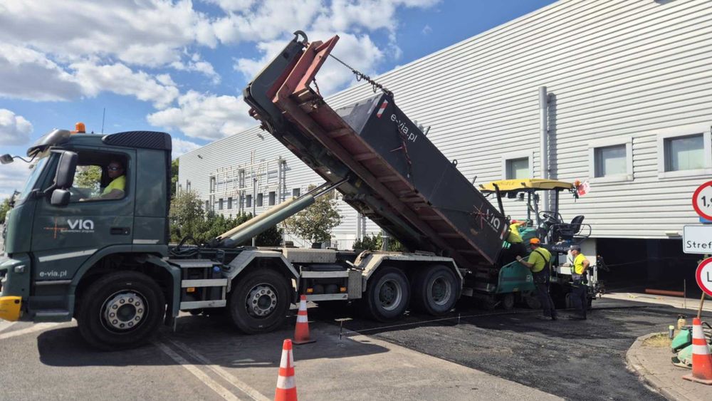 Asfalt Maszynowe Układanie Masy Bitumicznej Remont Dróg Frezowanie