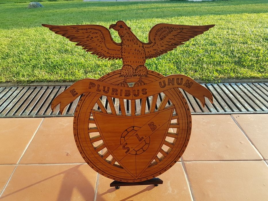 Emblema em madeira Benfica / Sporting