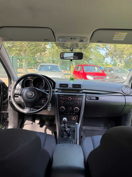 Mazda 3 в хорошем состоянии (1.6 турбо-дизель 2005 год)