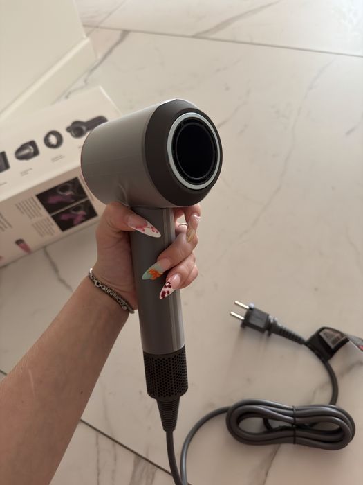 Suszarka DYSON Supersonic HDO8 kolor Stal/Fuksja Nowy