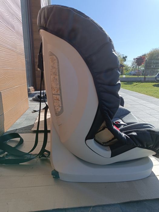 Fotelik samochodowy z isofixem