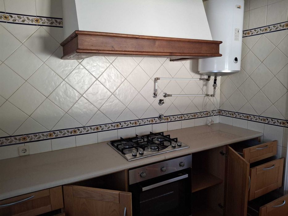 Aluga se t2 chão da parada