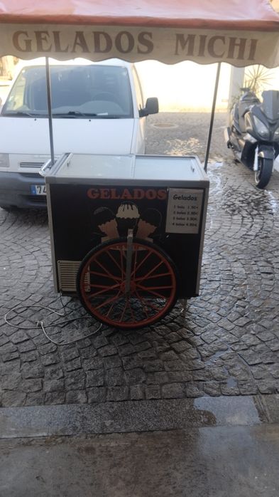 Carrinho de gelados