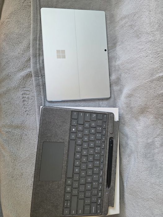 Microsoft surface pro2TbXElite +Copilot 11gen 13''