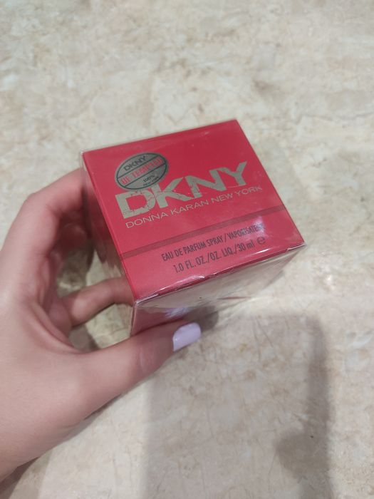 Парфумована вода Dkny Be Tempted для жінок