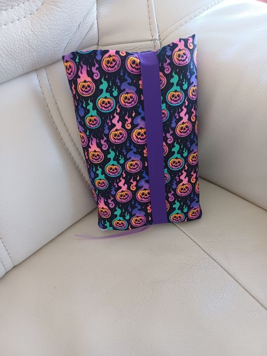 Nowy etui otulacz okładka na książkę uniwersalna handmade