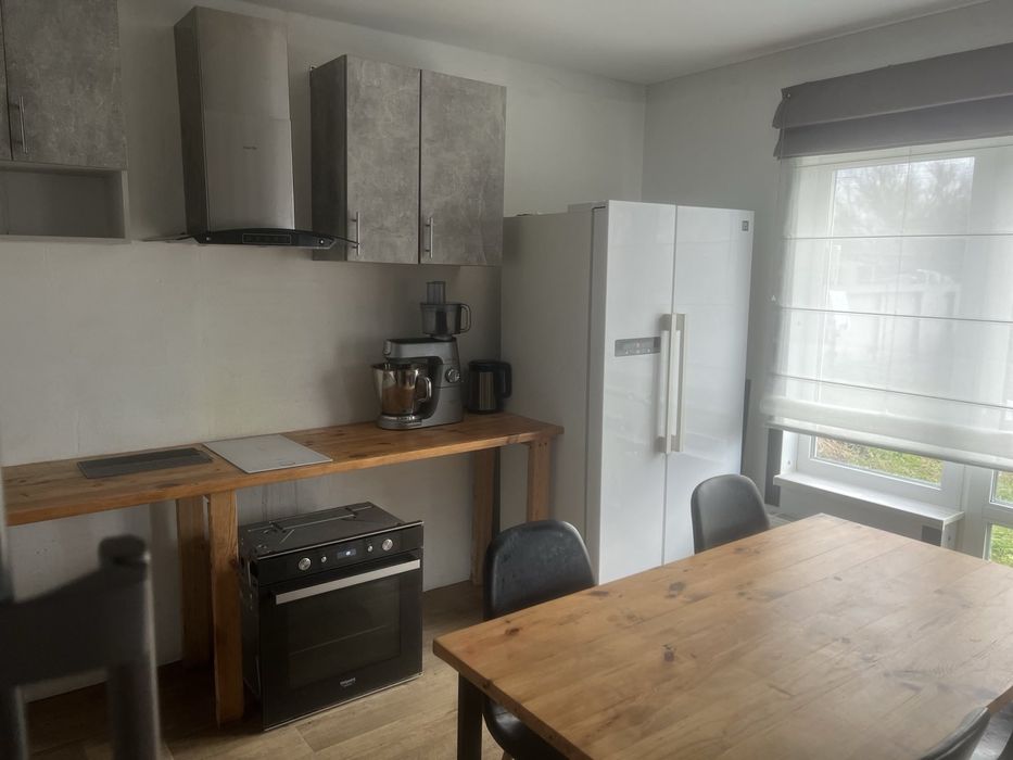 Новий будинок в передмісті Чернігова.