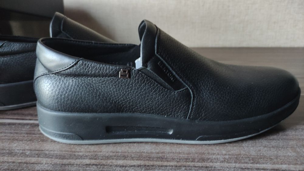 Туфлі чоловічі 43 розмір Bertoni