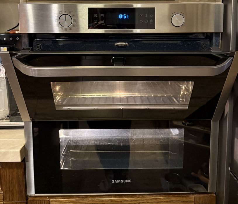 Piekarnik Samsung NV75N5641RS