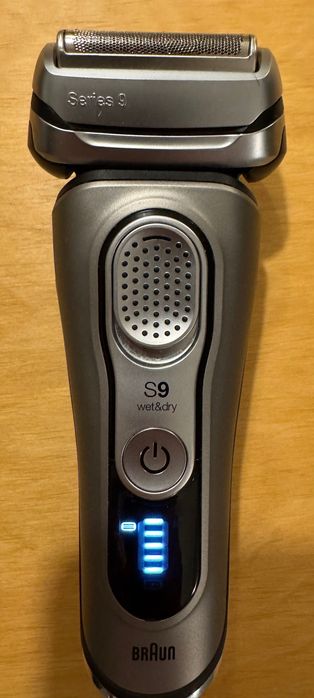 Maszynka elektryczna Braun S9- super okazja!