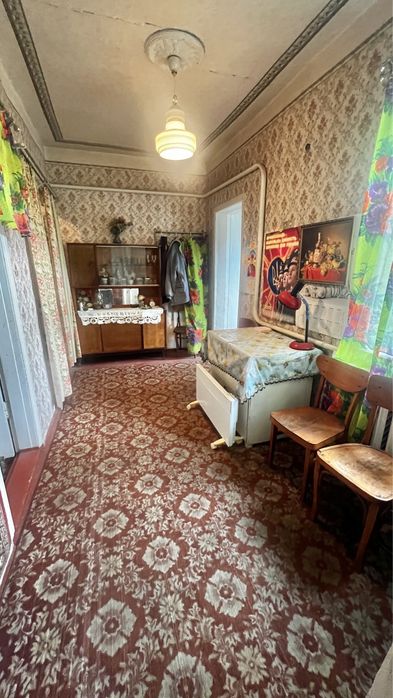Терміново продам цегляний  будинок  в с. Медвин