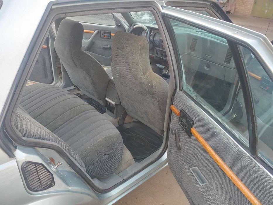 Продам Chevrolet Cavalier 2.2 автомат 1990