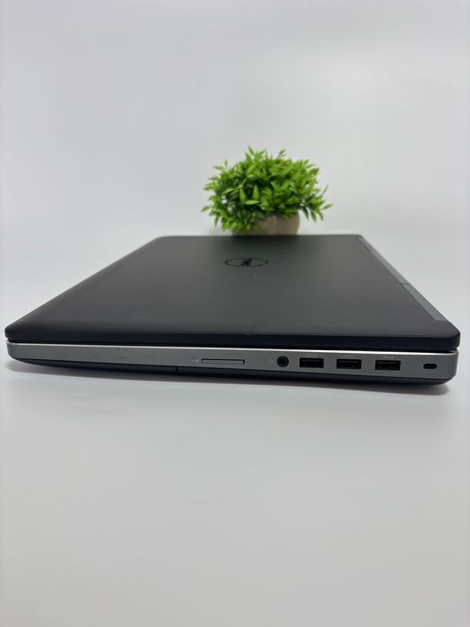 Ігровий Dell Latitude 7520