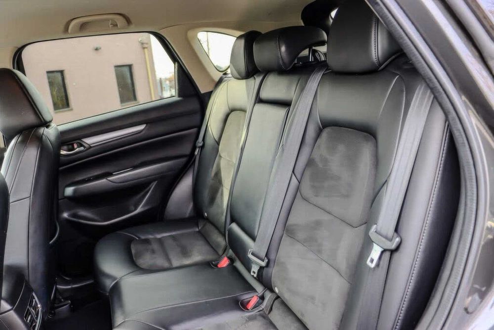 Mazda CX-5 Touring      2018