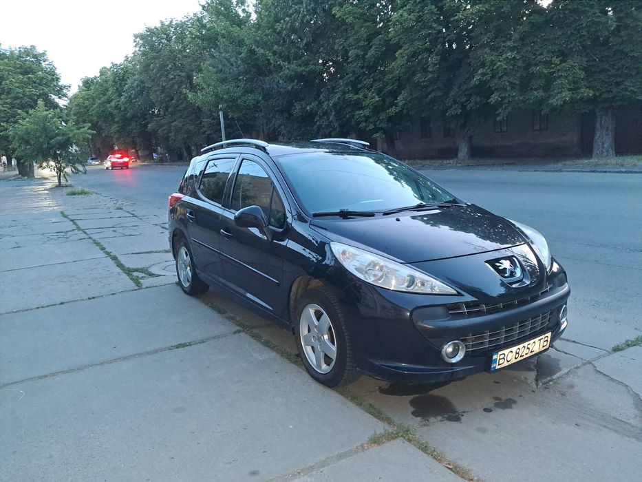 Продам пижо 207SW