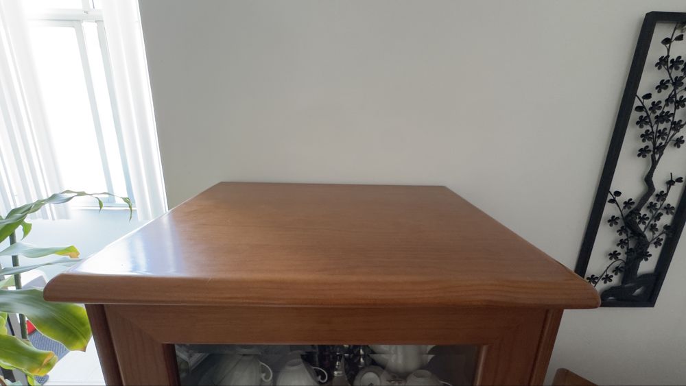 Cristaleira em Cerejeira