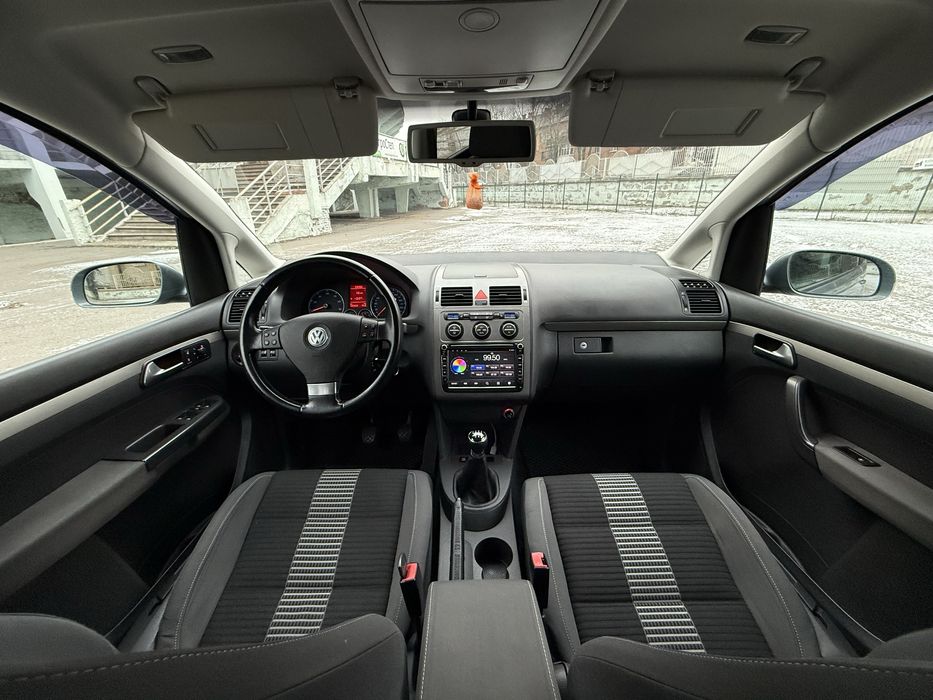 Продам Volkswagen Touran