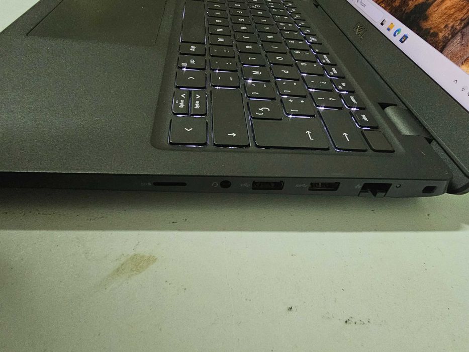Dell latitude i5-1135G7