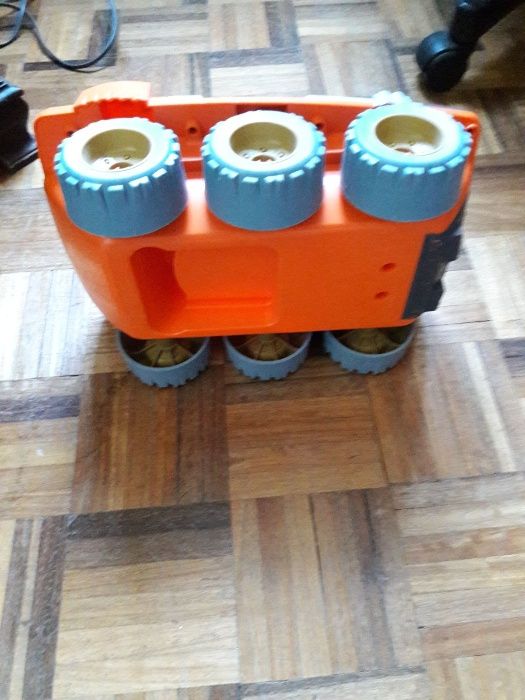 Action Man's Car430007456723773443