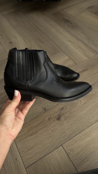Казаки Pinko для повсякденного життя