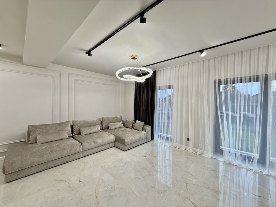 Продається розкішний Котедж в ЖК «Марморожський»