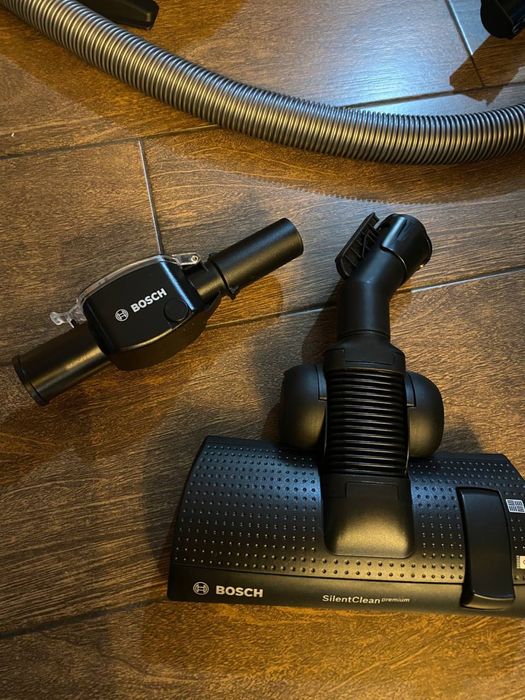 Пилосос Сухого Прибирання з Мішком Bosch Cosyy’y ProFamily [BGLS4A444]