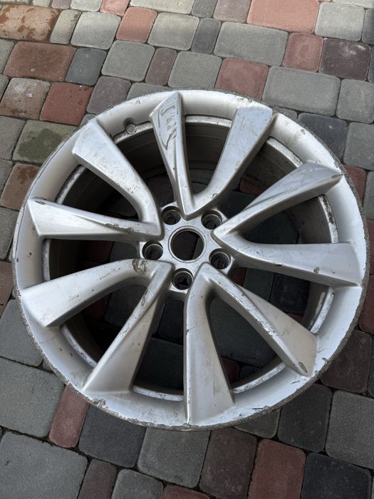 Диск Tesla 3 r19