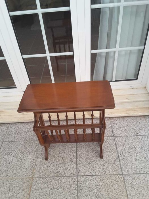 Porta Revistas em Cerejeira