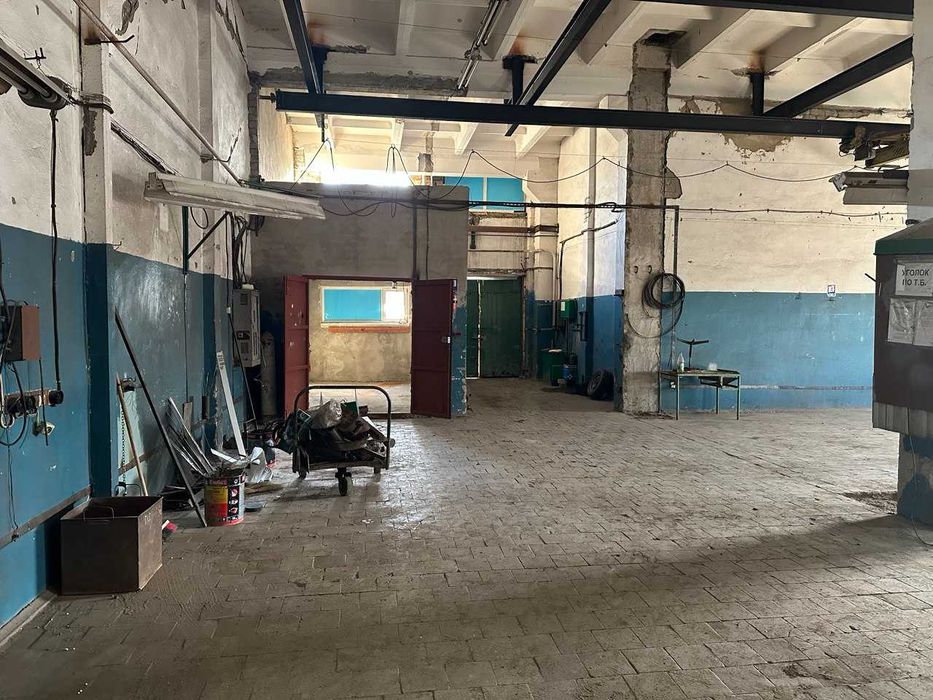 Здається в оренду виробниче приміщення 200 м2
