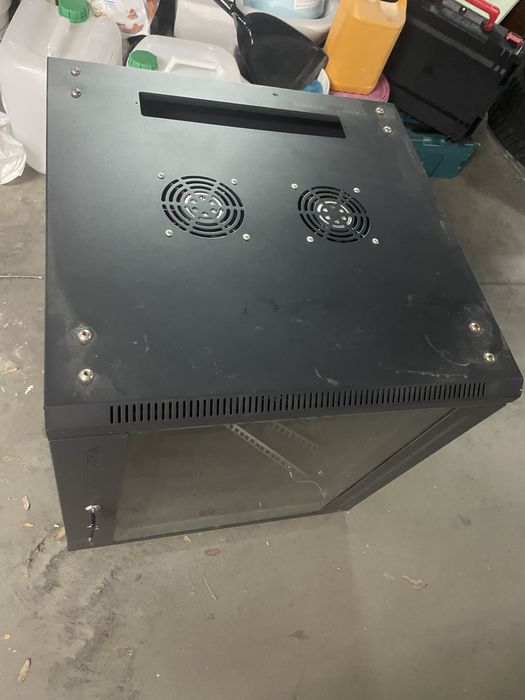 Armário bastidor de parede  600x600x640 mm