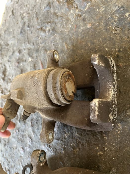 Продам супорта джетта гольф