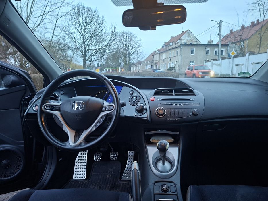 Honda Civic VIII 1.8 V-tec Vtec Sport