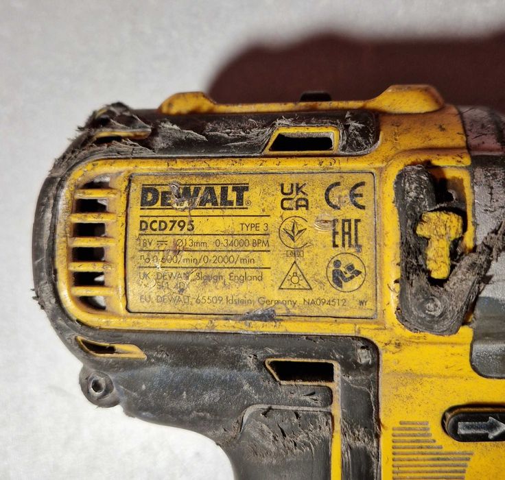 Wkrętarka DEWALT DCD795 + akumulator 2 AH Wkrętarka