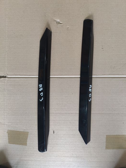 Audi A8 D3 listwa osłona słupka Co szyby tył