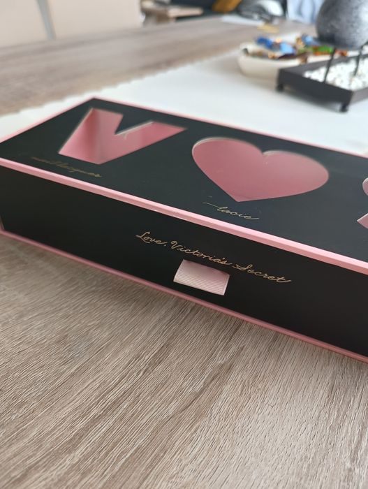 Pudełko na kosmetyki Victoria's Secret